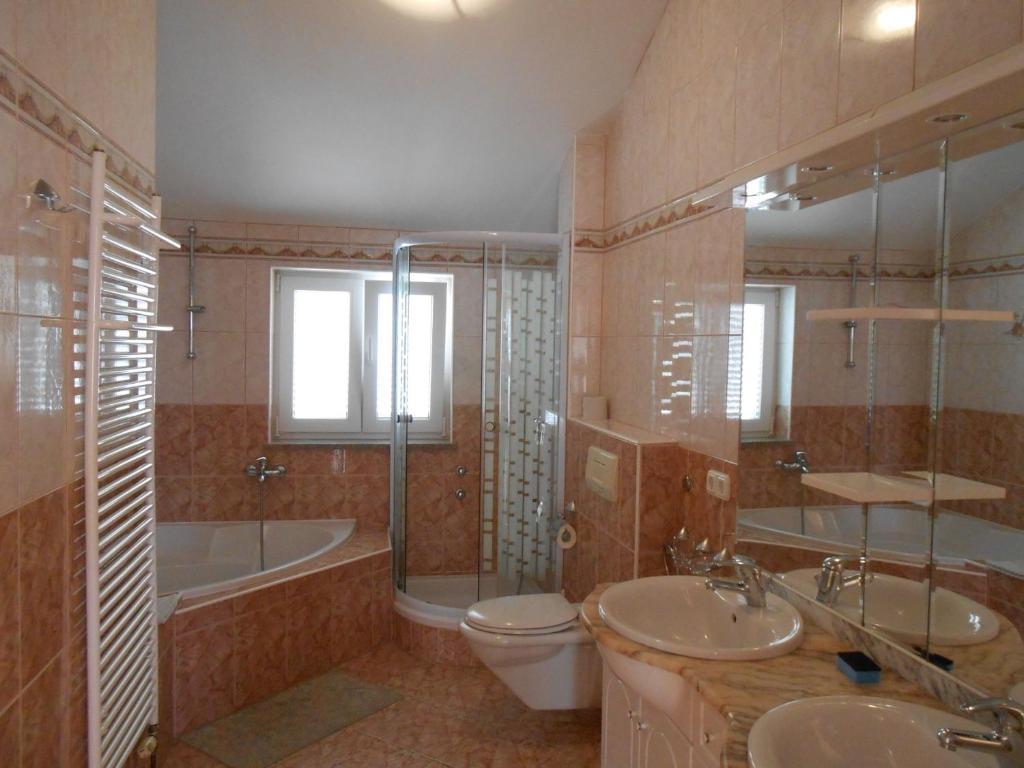 Apolonija Gasthof 3*